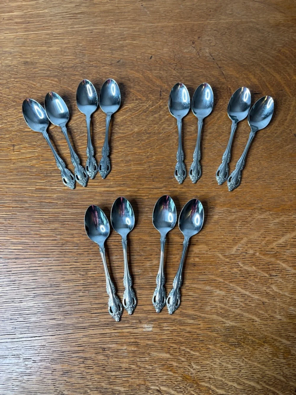 Oneida Community Brahms Pattern Stainless Steel Teaspoon replacements. Set of 4